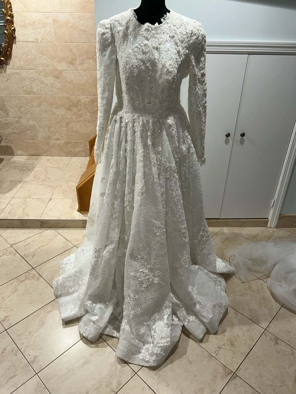 Wedding gown for bride with veil glitter Veil with pearls edge Bridal Veil and p